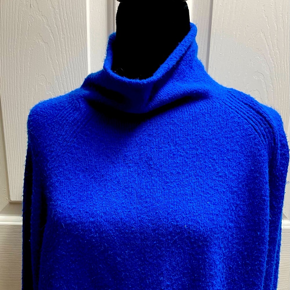 Beautiful cozy sweater